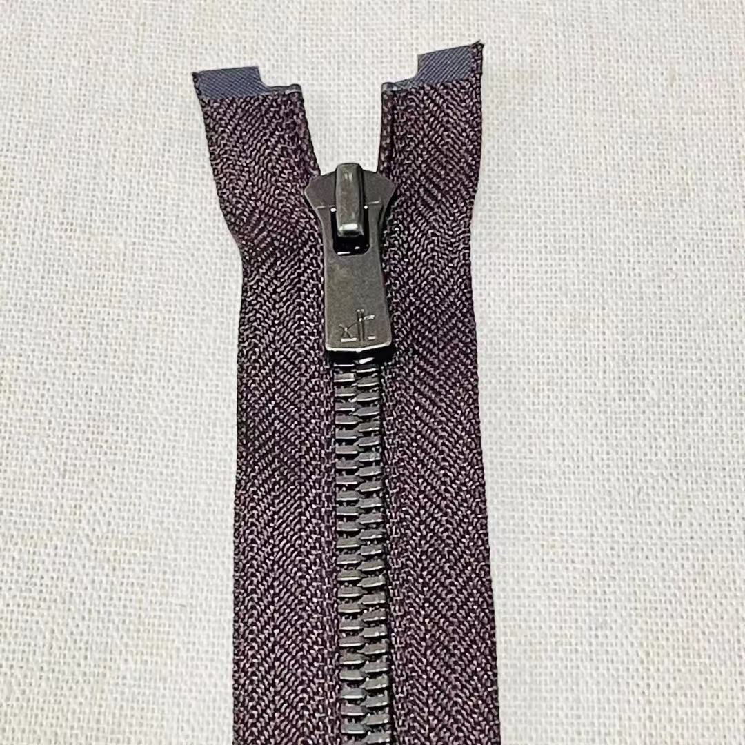 YKK高端拉鏈EXCELLA系列，5號(hào)金屬雙開(kāi)右插玉米牙煙槍色